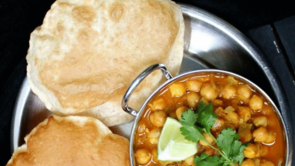 Chhole Bhature Ki Recipe In Hindi