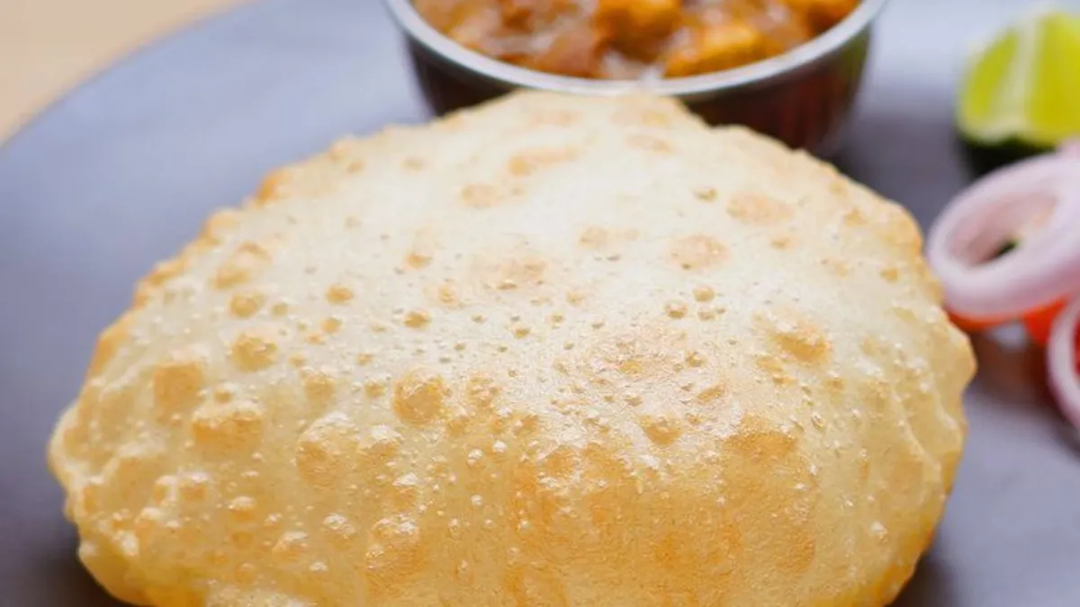 Soft Bhatura Banane Ki Vidhi
