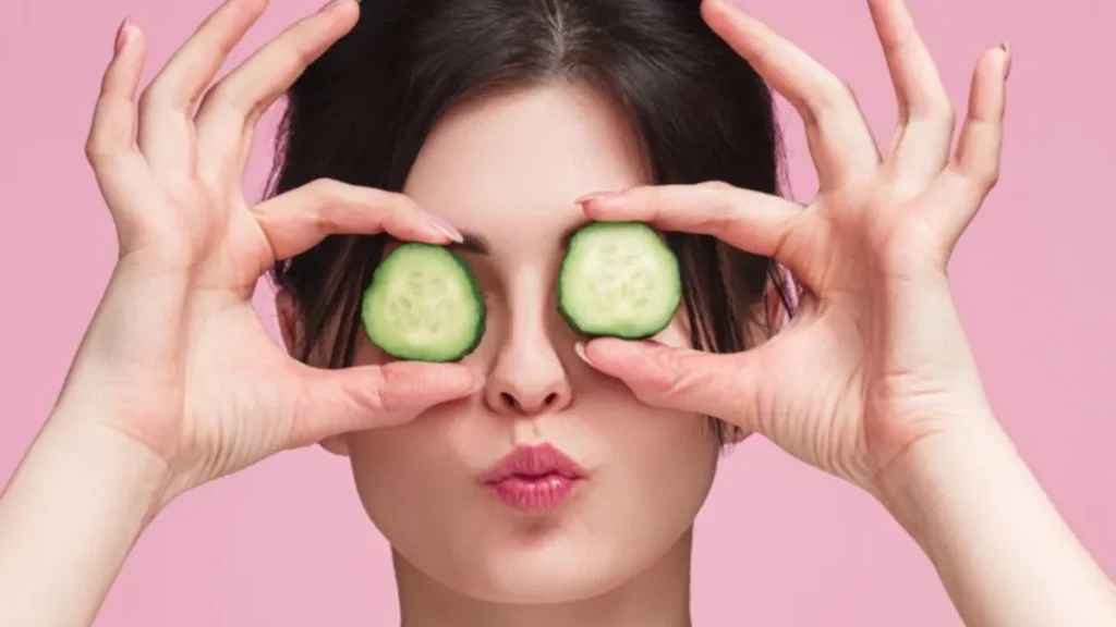 Chehre Par Kheera Lagane Ke Fayde