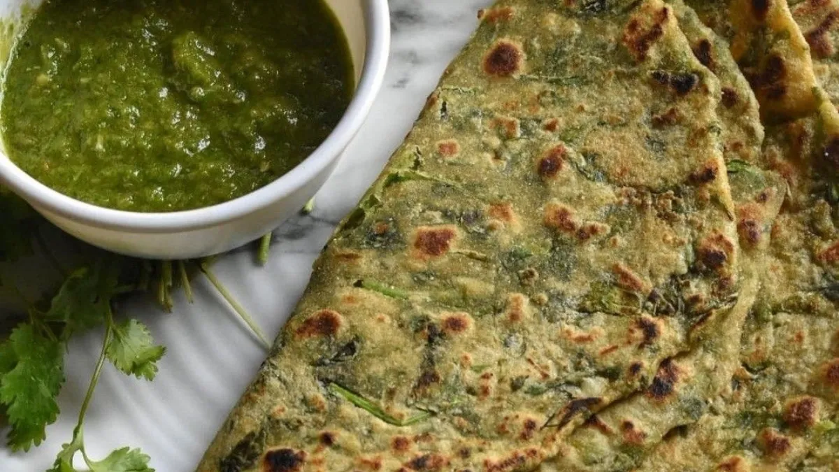 Palak Paratha Recipe In Hindi