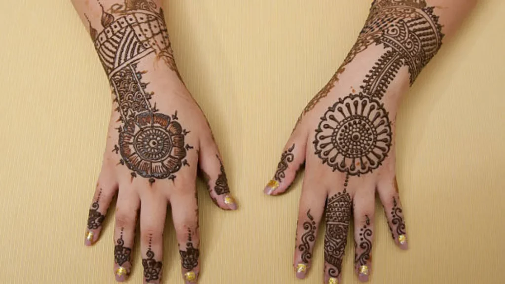 Simple Mehandi Ki Design