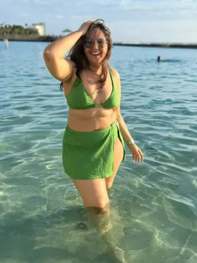 शादी के 2 महीने बाद रूपल त्यागी का हनीमून रोमांस बिकिनी में बीच पर रोमांटिक पोज़