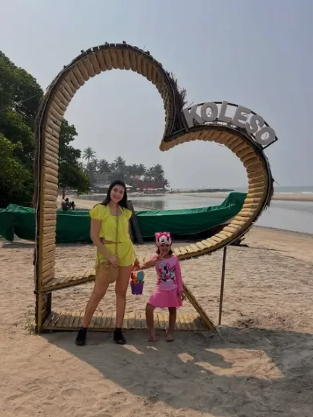 गोवा के बिच पर एक से बढकर एक पोज देती नजर आयी सुष्मिता सेन की एक्स भाभी